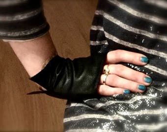 Women or men gloves fingerless, Running gloves unisex, Black leather Arm Warmers, Summer gloves, Various colors.