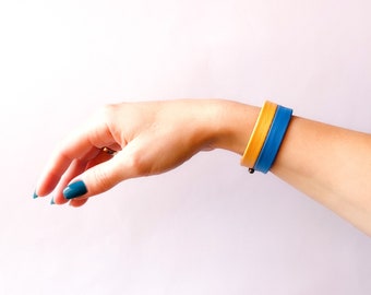 Ukraine support bracelets, Stand with Ukraine, Ukrainian flag leather bracelet for Men or Women