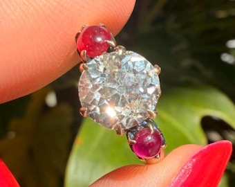 Victorian antique 2.6 carat old mine cut diamond ring with natural ruby sides