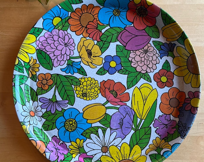 Metal Tray With Lovely Flower Design Drinks Tray