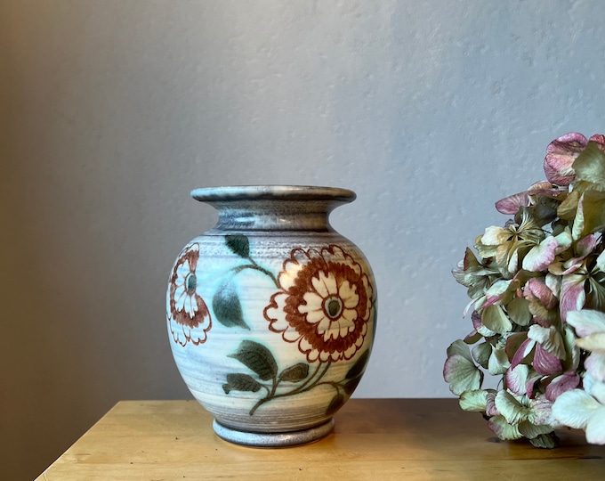 Vintage Art Deco Style Ceramic Vase With Flower Design