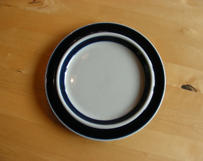 Arabia Finland blue anemone salad/bread/dessert  plate