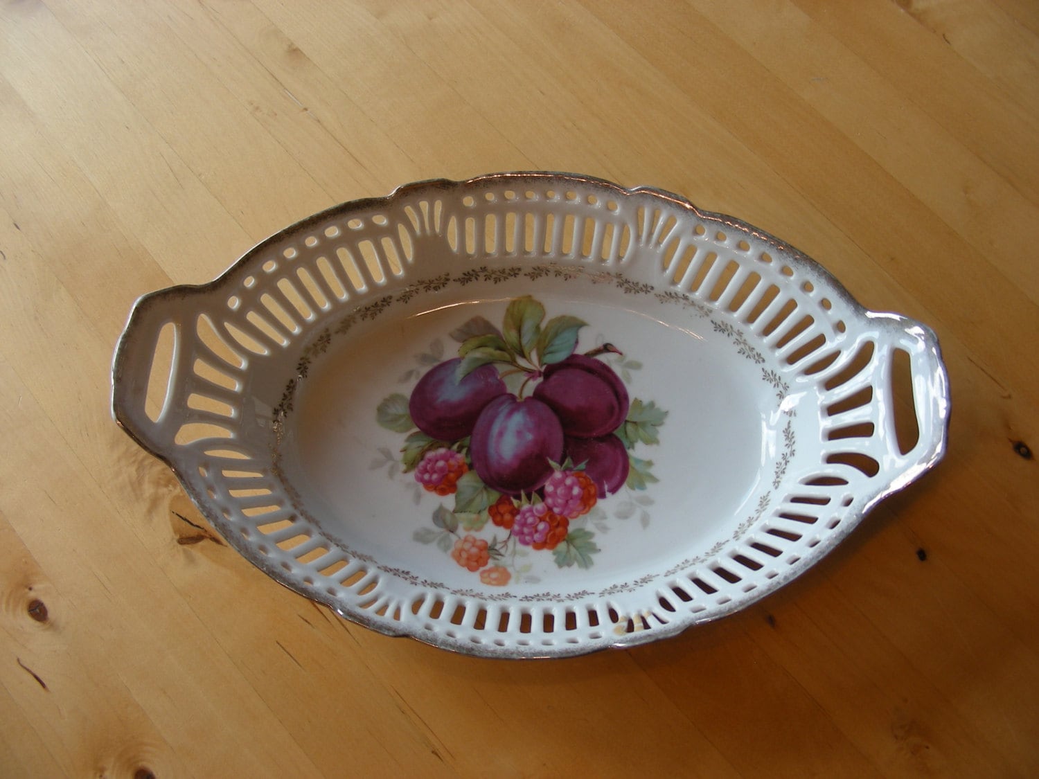RESERVED FOR L. Vintage porcelain fruit or serving dish with