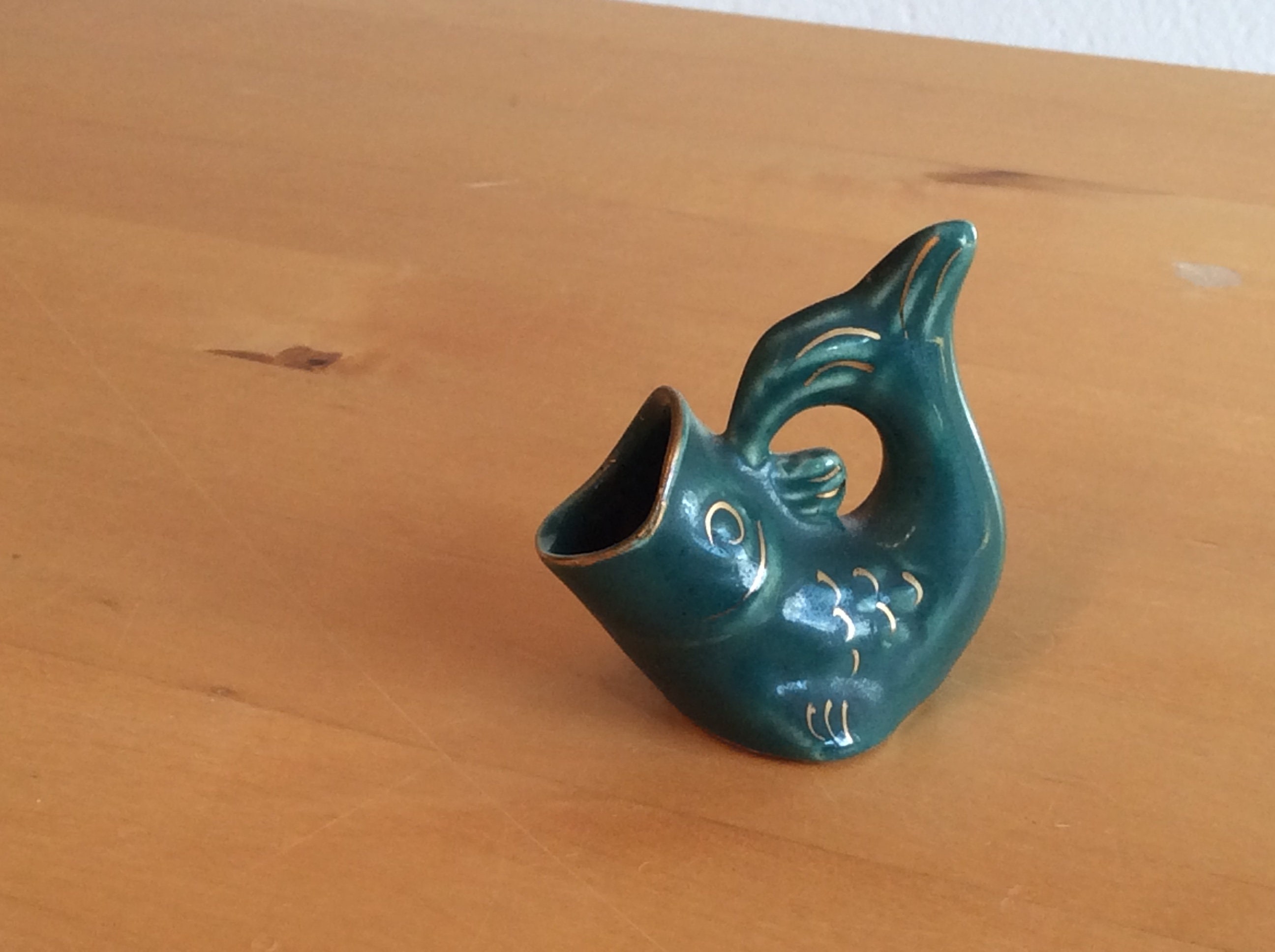Pretty vintage fish toothpick holder
