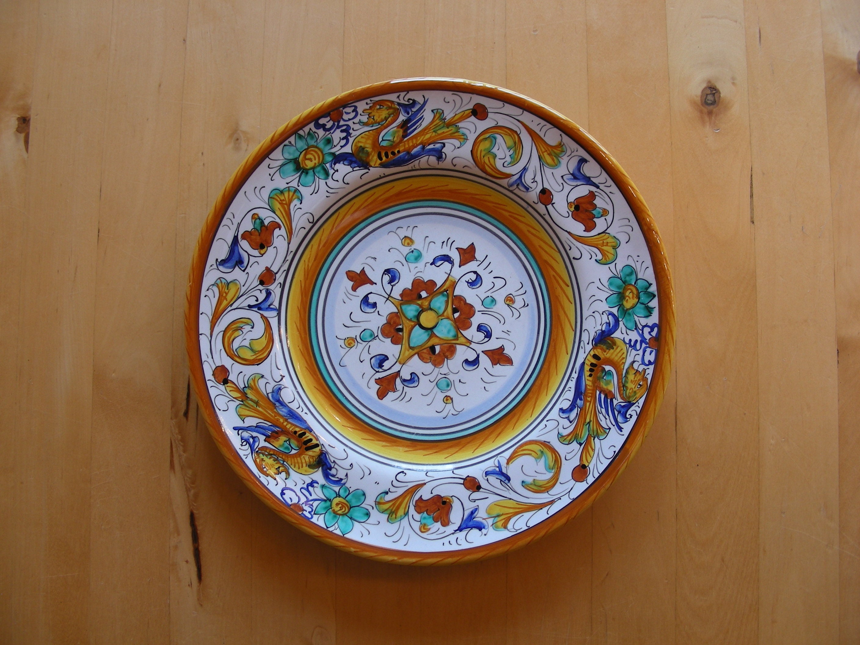 Vintage Deruta, Italian wall plate