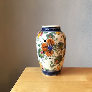 Delfts Regina Polychrome  Vase