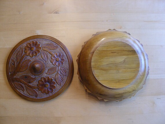 Vintage Turned Wooden Bowl Hand Carved With Flowe… - image 5