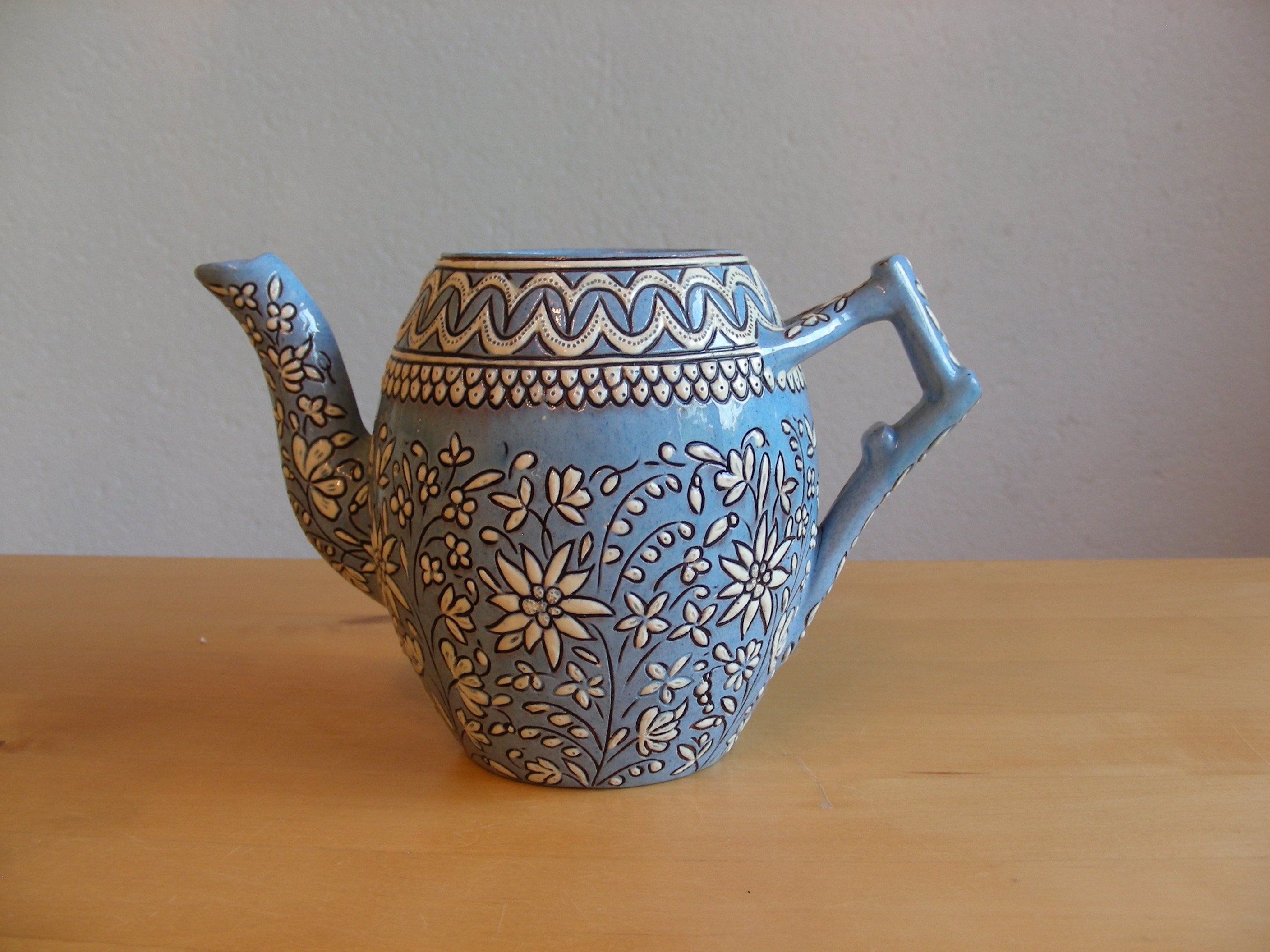 Beautiful antique Thoune ceramics small coffee or tea pot, no lid