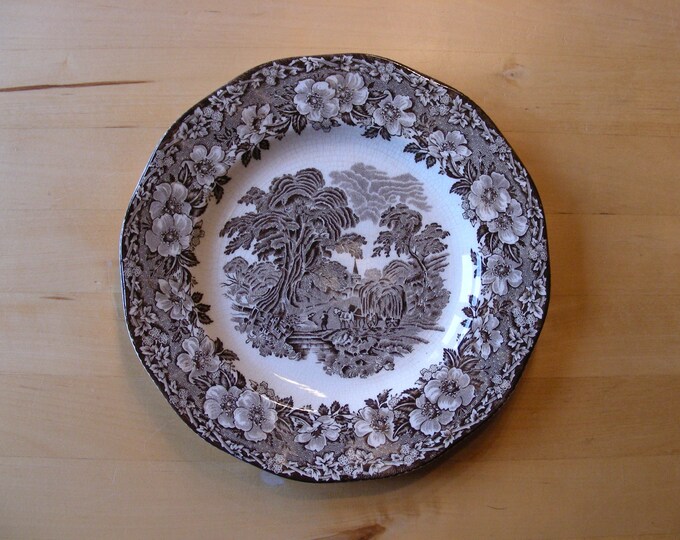 Wedgwood dessert plate, Woodland