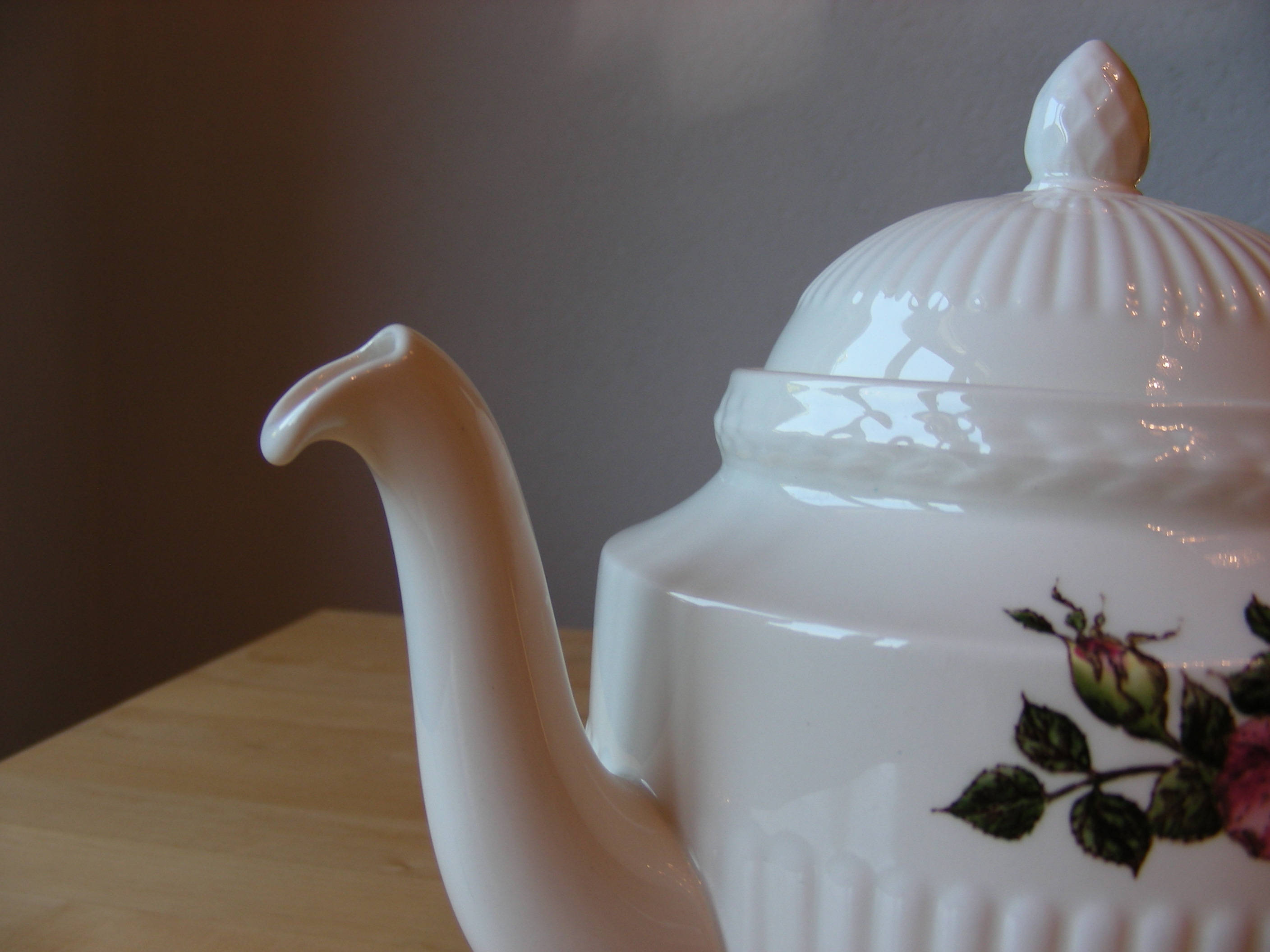 Wedgwood Briar Rose teapot from 1969