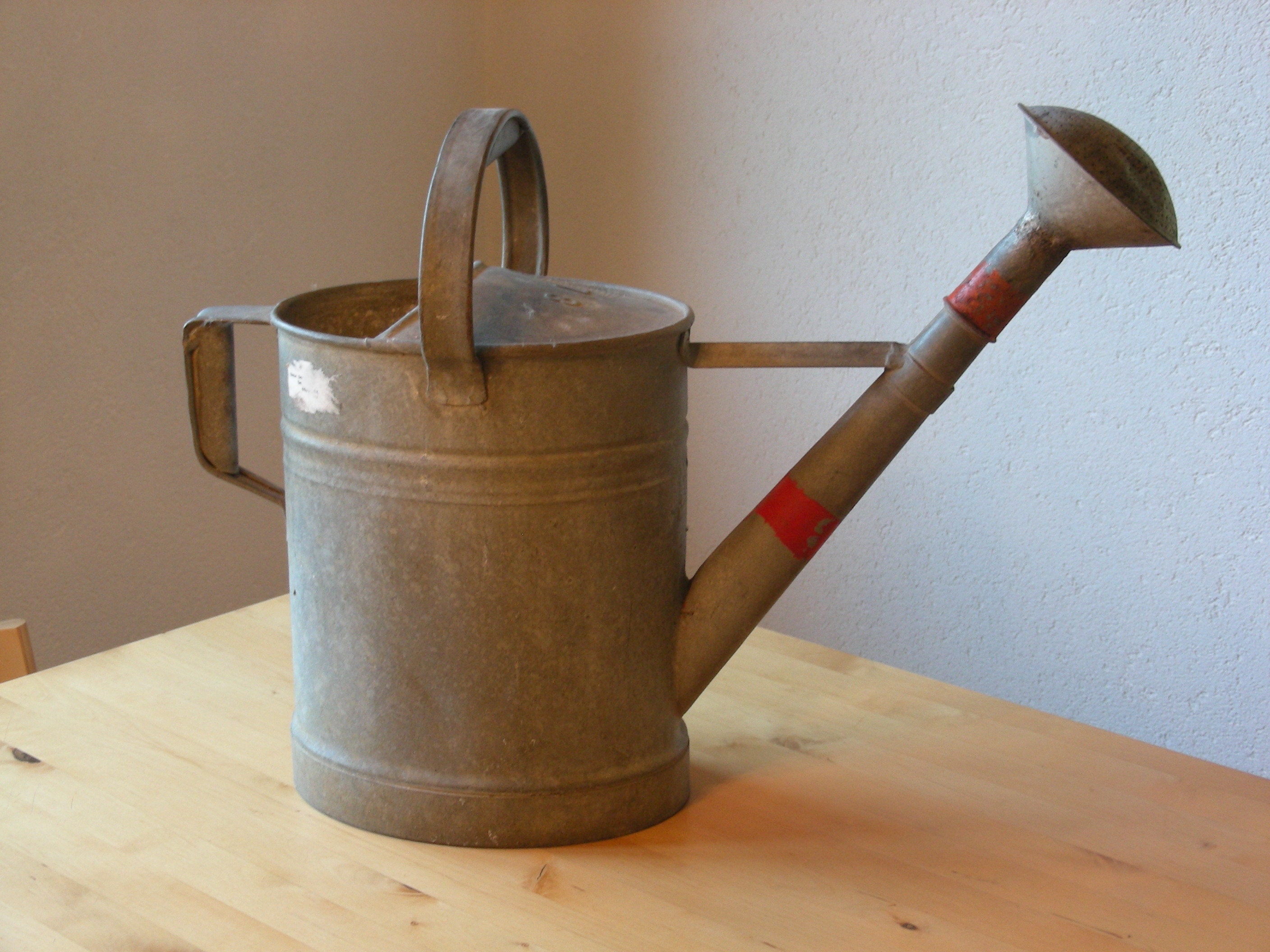 Vintage watering can, 8 liters, large galvanized can