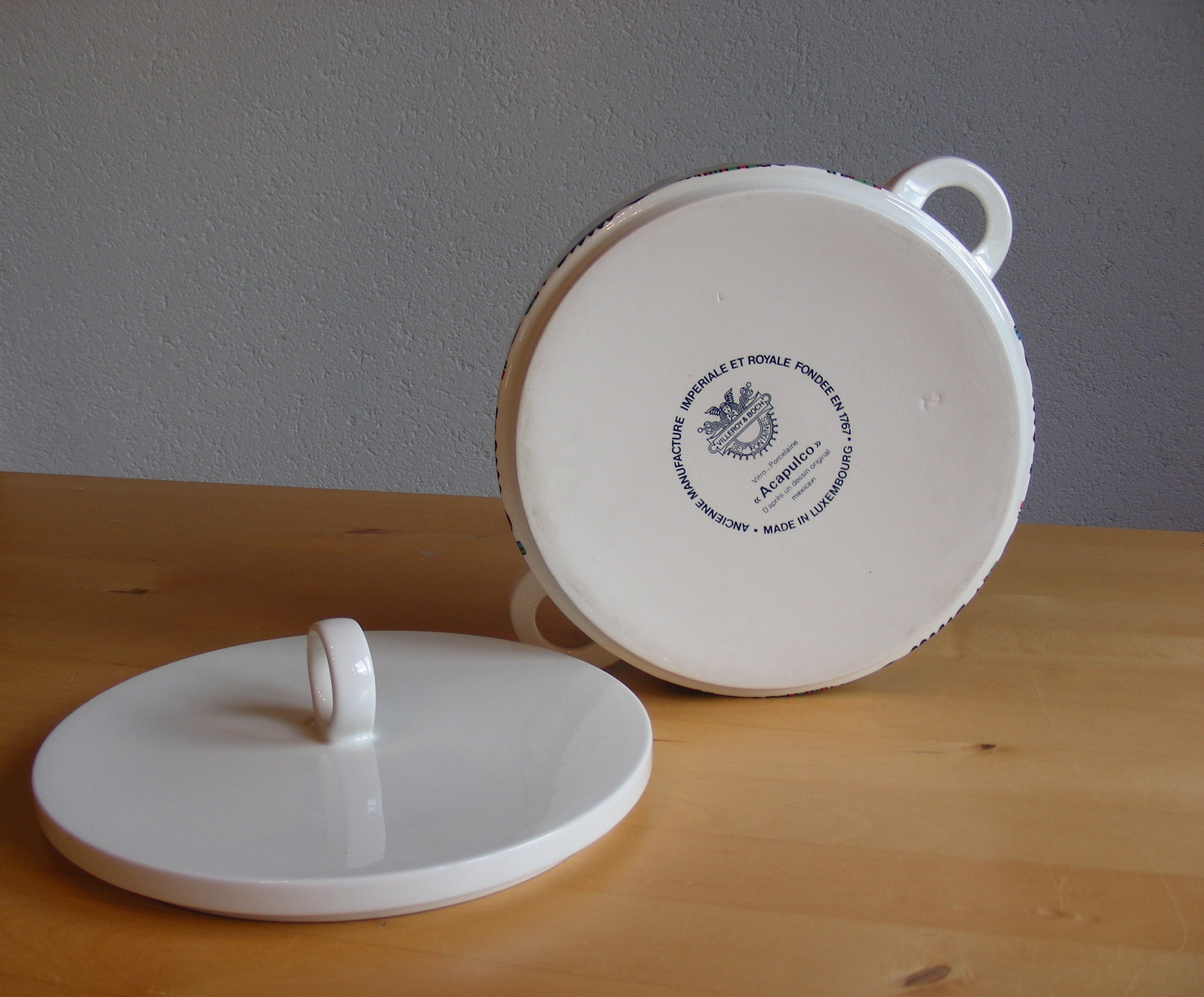 Villeroy and Boch casserole dish with lid, Acapulco design