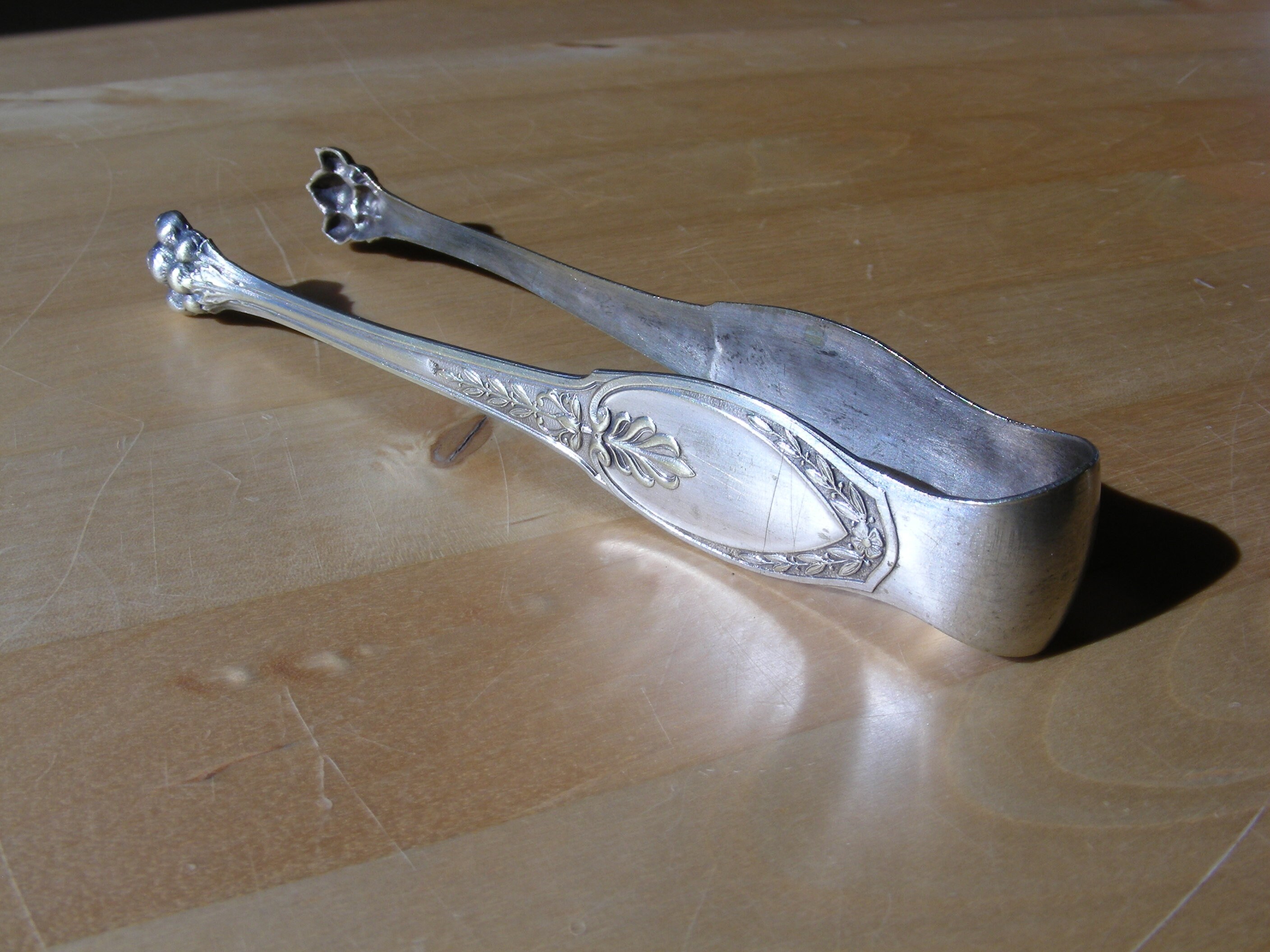 Sugar tongs, vintage silver plated