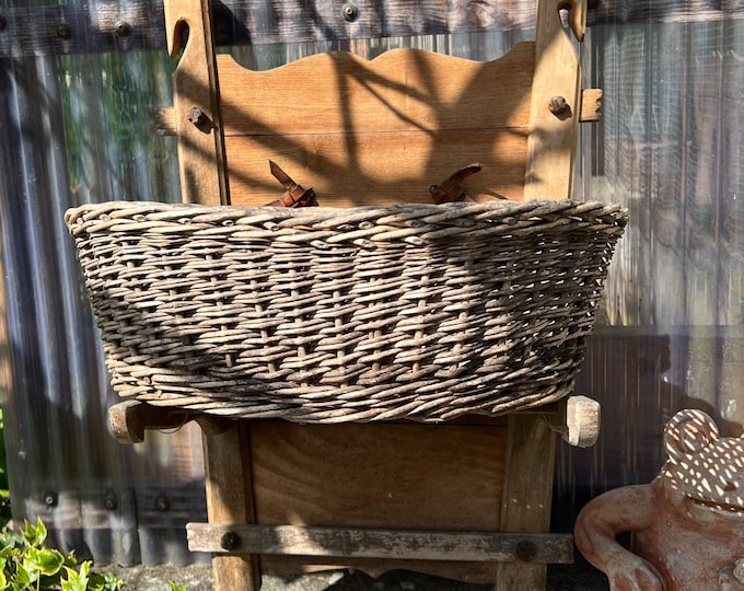 Wall Flower Basket  Primitive Farm Decor Swiss Cottage