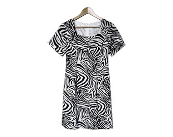 Silk Print Dress Zebra Pattern Vintage 90s Y2K 00s Short Sleeve Square Neckline Mini Dress The Nanny White Black Chic Loose Fit Dress Size 4