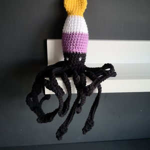 Crochet LGBTQ, Nonbinary pride, LGBTQ squid image 2