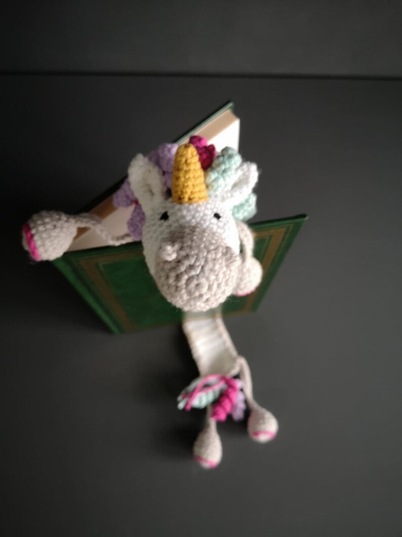 Marque-page licorne, marque-page au crochet, cadeaux rat de bibliothèque image 4