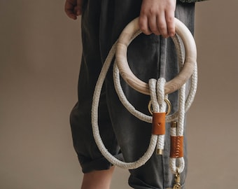 Dog Leash: Hemp Rope & Rich Brown Leather, A Blend of Nature's Elegance - ASH Timbered Traction