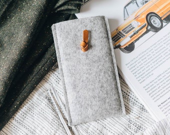 Sleek Leather & Wool Felt iPhone Sleeve: Fits iPhone 15 Series, Easy Pull-Out Strap, Mindful Living Choice | Knot