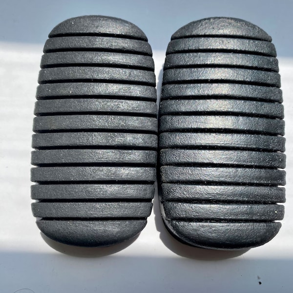 Clutch-Brake Pedals Rubber NOS GM 3657980 Pedal Pads 55-57 Chevy 56-7 Corvette