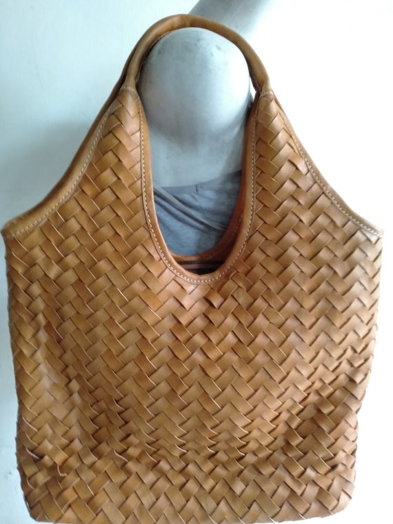 woven leather shoulder bag