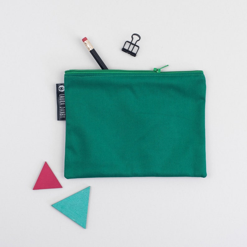 Bee Purse Animal Lover Gift Animal Pencil Case Scandinavian Design Woodland Makeup Bag Green Bee Toiletry Bag Bee Coin Pouch Bee Gift