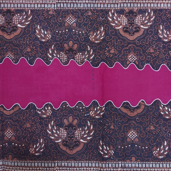 Vintage Old Indonesian Hand Drawn Shawl Banyumasan