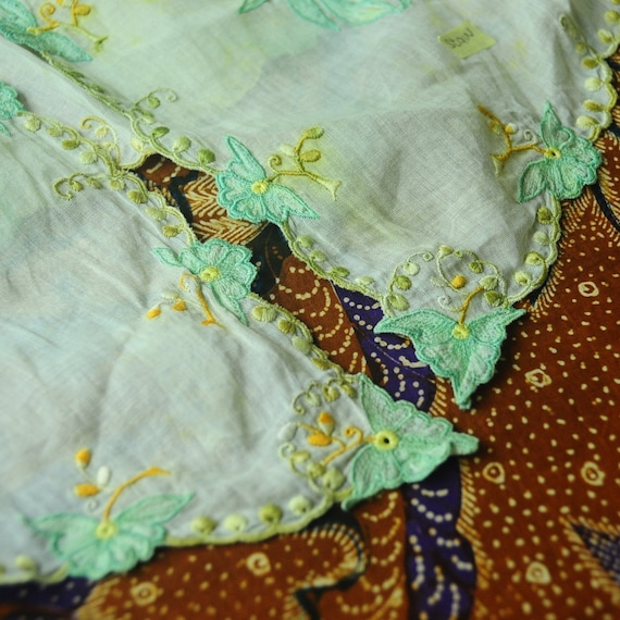 Vintage Green Floral Indonesian Kebaya with Floral