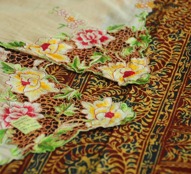 Vintage Peach Indonesian Kebaya With Floral Kurung Embroidery ...