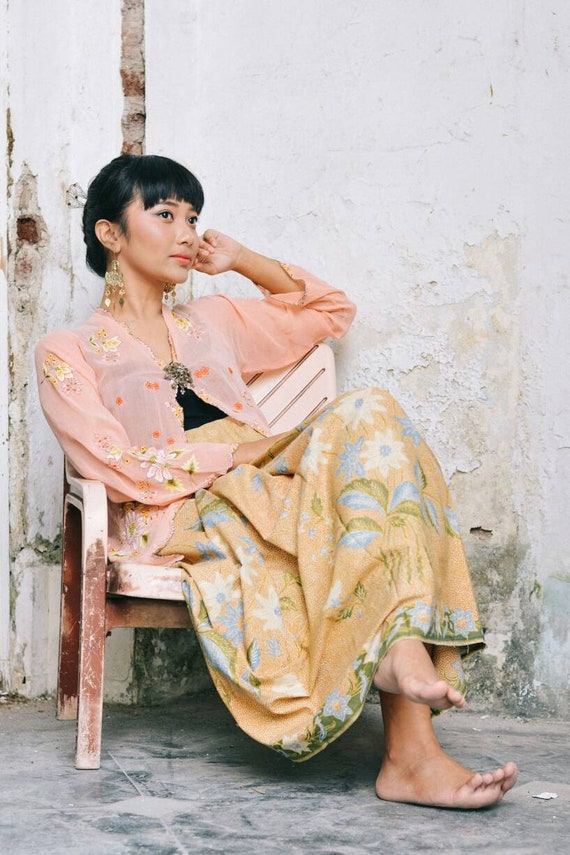 Vintage Indonesian Hand Drawn Sarung Batik Kedungw