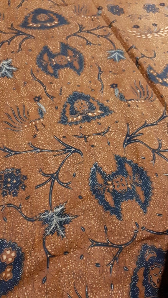 Vintage Indonesian Hand Drawn Wahyu Tumurun Batik