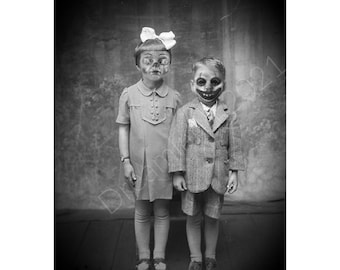 Creepy Kids Photo Victorian Children Vintage Horror Printable Weird Vintage Photo Art Halloween Cabinet Card Download Wall Art