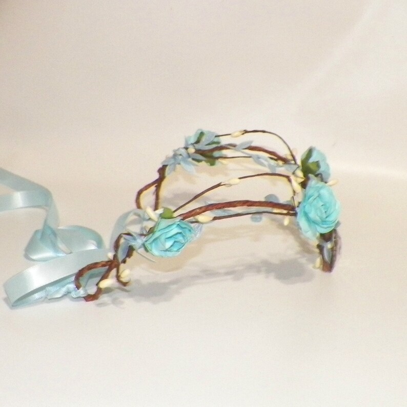 Blue Circlet Fairy Woodland Flower Headband Elven Medieval White Tiara Bridal Renaissance Costume Crown Bride Bridal Wedding Head Piece