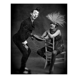 Espeluznante payaso foto arte imprimible circo vintage victoriano Halloween gabinete tarjeta descargar pared arte álbum de recortes