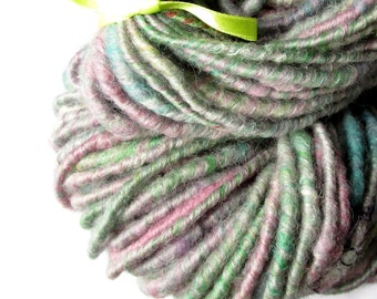 Handspun corespun bulky yarn Wool and bamboo hand dyed green art yarn Knitting crocheting weaving Natural wool with shine 69 yd