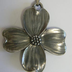 1993 Dogwood Flower Pewter Pendant Reversible Signed Danforth