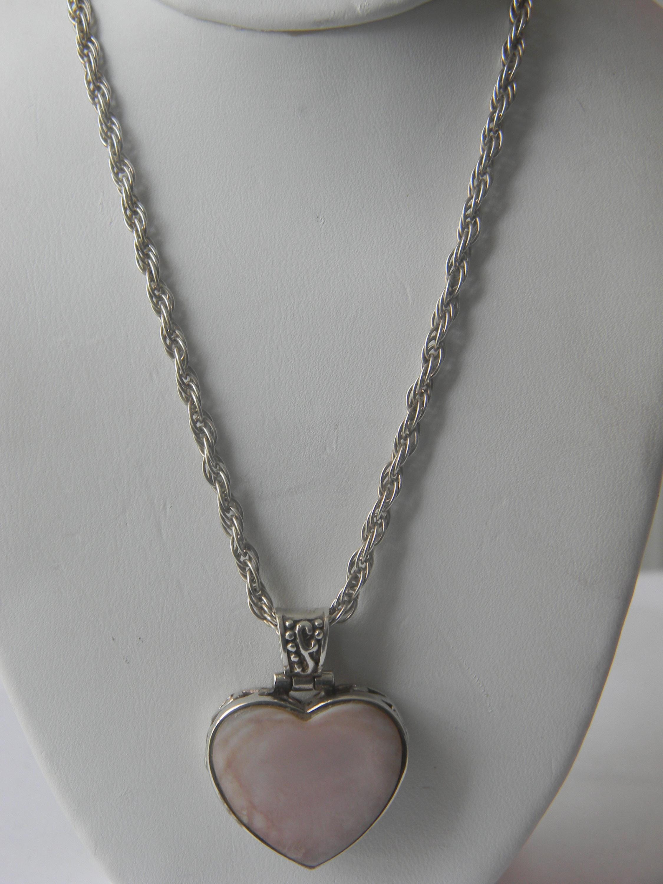 Rare 1970s Pink Mother of Pearl Hinged Bale Open Filigree