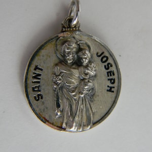 Pendentif médaille en argent sterling Creed du patron Saint Joseph le travailleur