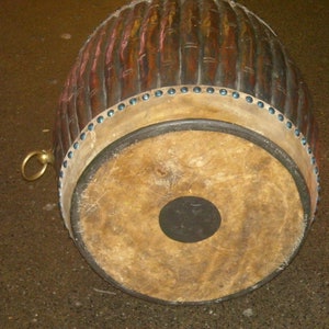 RARE Japanese Buddhist Wooden Keyaki Drum from Taiko-no-yamakei, 1930s 49x45 cm