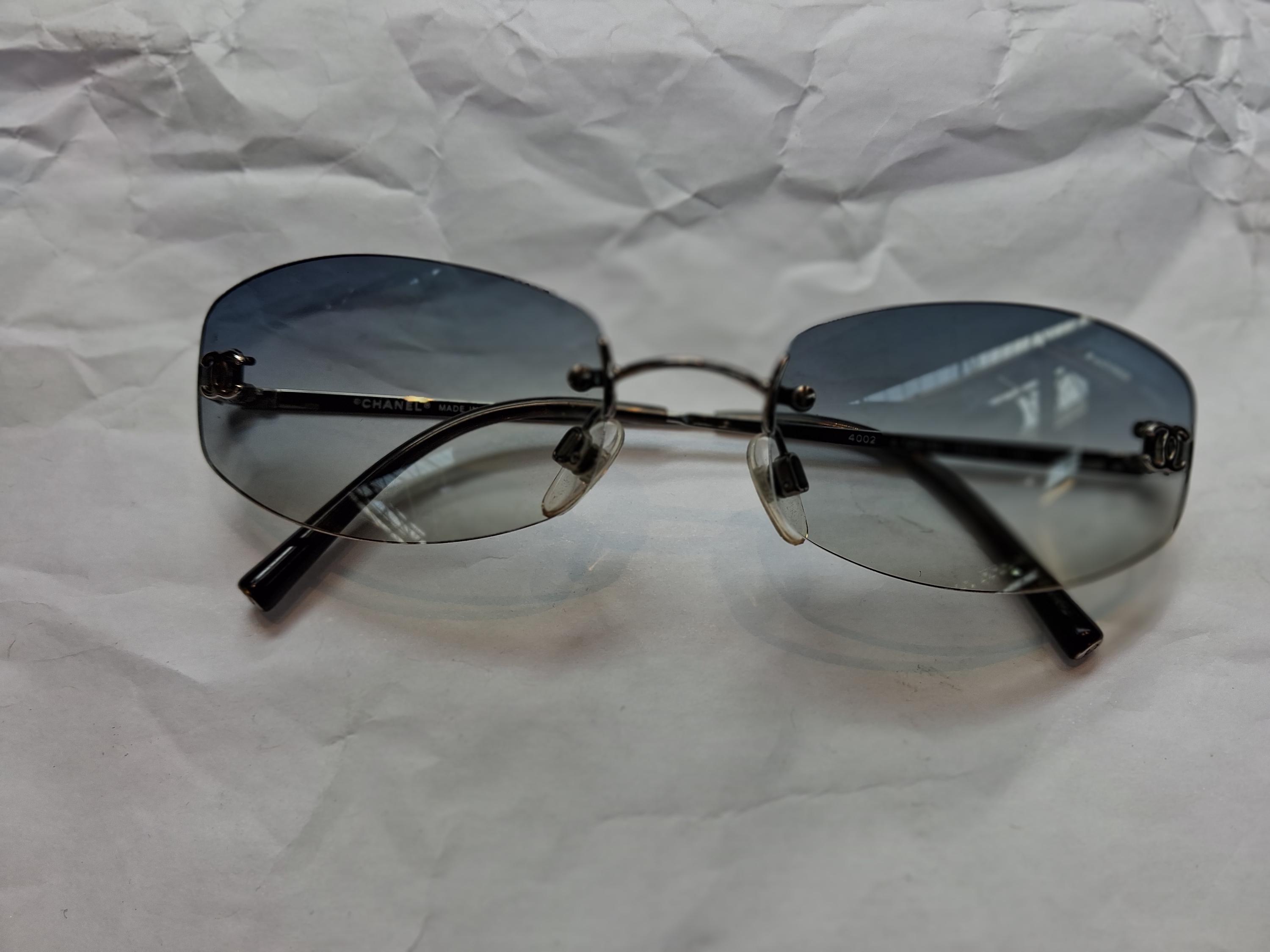 Vintage CHANEL 4002 Rimless Sunglasses // Blue Gradient Lenses