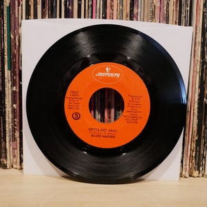 Blues Magoos - &quot;(We Ain&#39;t Got) Nothin Yet&quot; w/ &quot;Gotta Get Away&quot;  - 45 / 7 Inch Vinyl - Mercury 1966 (Original Press)