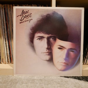 Mac Davis &quot;Who&#39;s Lovin You&quot; Album LP - Columbia 1983 (First US Press)