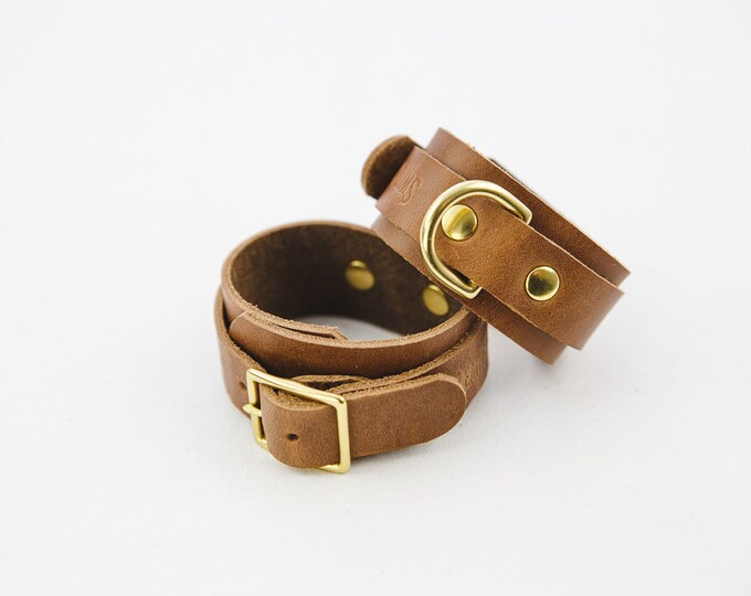Switch Leather Co. Set of two wrist cuffs in Oak