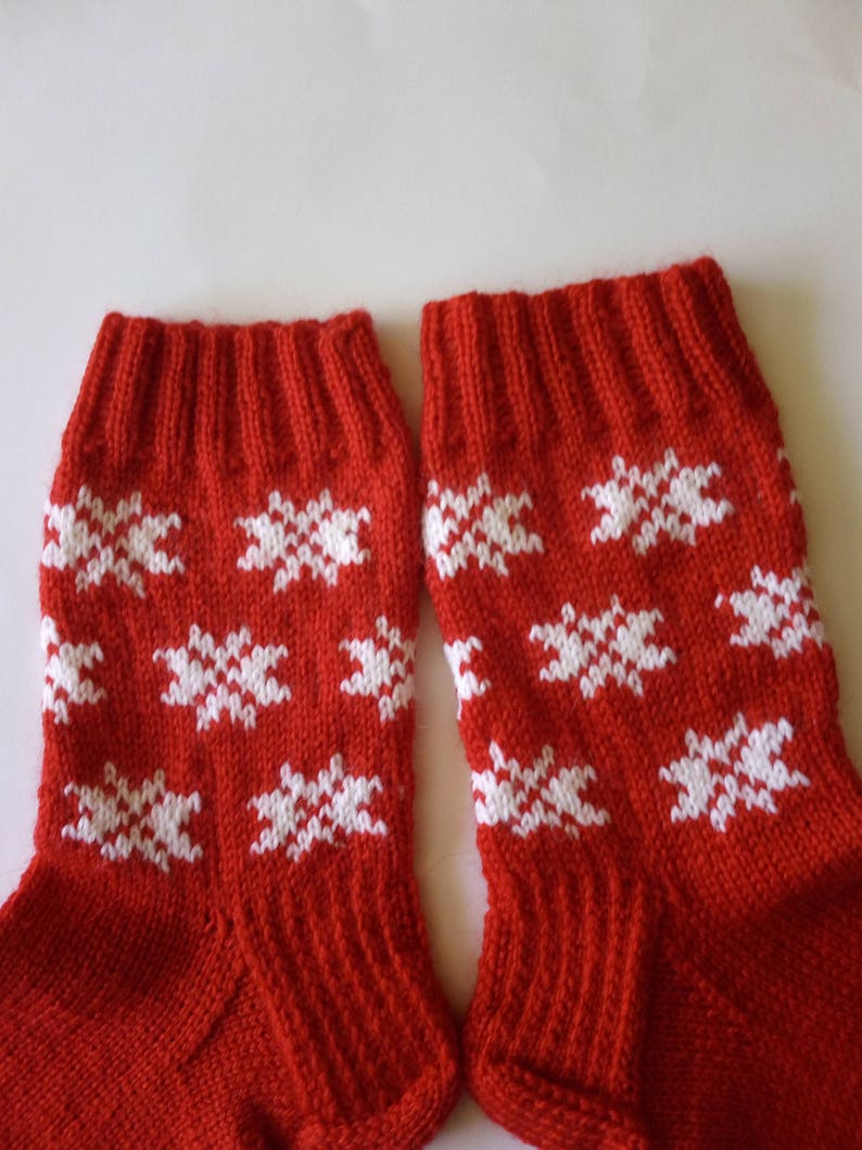 Family matching.Family socks. Three pairs of socks. For dad, mom and baby. Knitted socks. Woolen warm socks. image 5