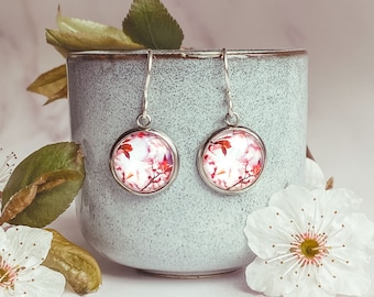 Pendientes colgantes de flor de cerezo rosa - Joyería floral japonesa de sakura - Hechos a mano en Tasmania, Australia