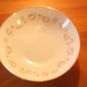 Ciotola per zuppa profonda o per cereali in porcellana avorio Noritake