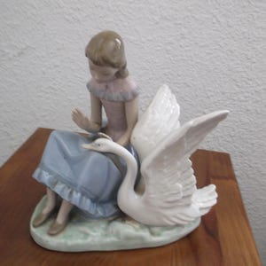 Nao by Lladro Girl with Swan