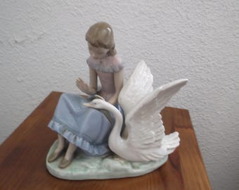 Nao by Lladro Girl with Swan