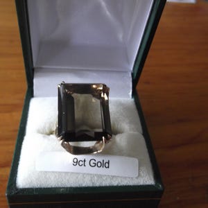 Vintage 9ct yellow gold Smoky Quartz ring