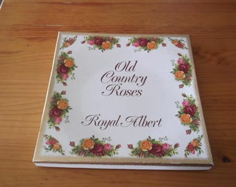 Royal Albert Calendar plate: 1980 or 1998